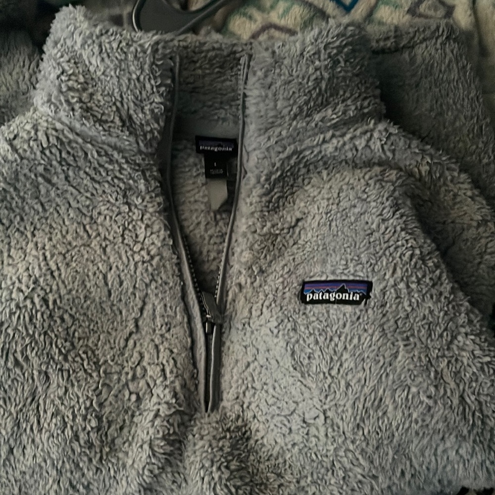 Patagonia large fleece pullover